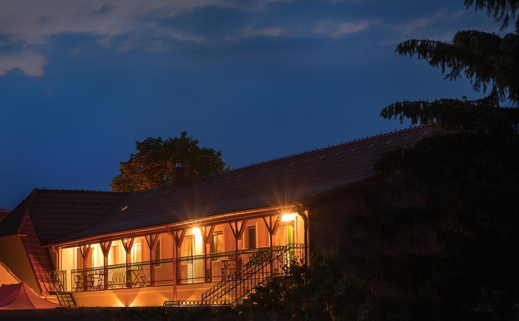 Ubytovani Kroupa Dolni Dunajovice Luaran gambar